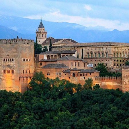 Apartamento con zona chill-out y preciosas vistas Granada Exterior foto